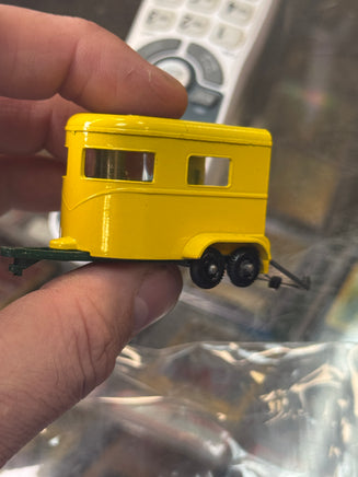Yellow Pony Trailer with Horses Diecast (Vintage Matchbox, Lesney) - Bitz & Buttons
