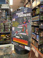 Windblade Deluxe Class (Transformers Generations Thrilling 30, Hasbro) - Bitz & Buttons