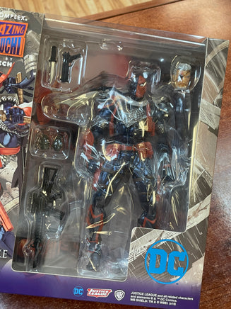 Deathstroke (Revoltech Amazing Yamaguchi, DC Comics) COMPLETE - Bitz & Buttons