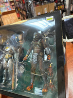 Predator vs Armored Batman -SDCC- (NECA, Predator) **SEALED**