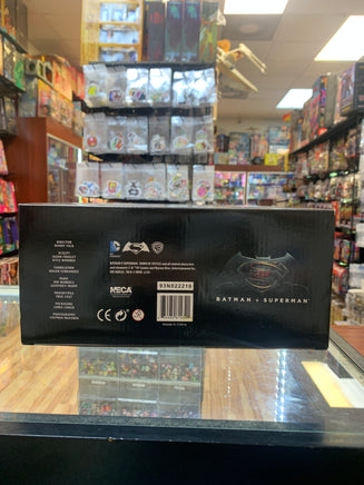 Batman v Superman 1/4 Scale (Neca, DC Comics) **SEALED** - Bitz & Buttons