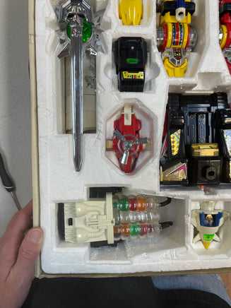 Super Combination Robot B/O 17 in 1 (Vintage Voltron KO, Hsiang Shan Toys) - Bitz & Buttons