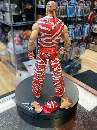 Fan Takeover Shawn Michaels (WWE Elite Ultimate, Mattel) - Bitz & Buttons