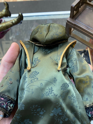 Mandarin With Throne 1/6 Scale (MCU Iron Man 3, Hot Toys) LOOSE - Bitz & Buttons