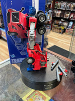 VNR 300 Optimus Prime (Volvo, Transformers Generations, Hasbro Takara Tomy) INCOMPLETE