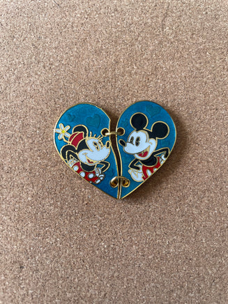 Micky and minnie heart (Walt Disney World, Pin Traders) - Bitz & Buttons
