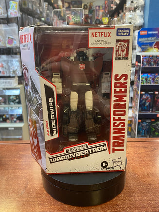 Netflix Sideswipe Deluxe Class (Transformers War For Cybertron, Studio Series, Hasbro) **SEALED** - Bitz & Buttons