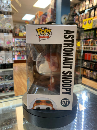 Astronaut Snoopy #577 (Funko Pop, Peanuts) - Bitz & Buttons