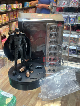 The Batman No.188 (Medicom Mafex, DC Batman) COMPLETE - Bitz & Buttons