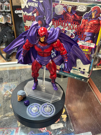 Magneto (Revoltech Amazing Yamaguchi, Marvel X-Men) INCOMPLETE - Bitz & Buttons