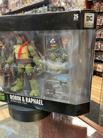 Robin & Raphael 2 Pack (Batman Vs Teenage Ninja Turtles, DC Collectibles) SEALED