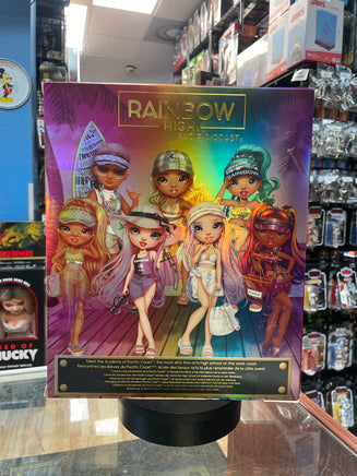 Bella Parker Pacific Coast (Rainbow High, MGA Entertainment) NEW - Bitz & Buttons