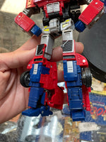 VNR 300 Optimus Prime (Volvo, Transformers Generations, Hasbro Takara Tomy) INCOMPLETE