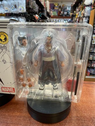 Wolverine 5 Ronin (Marvel, Mezco One:12) **NEW** - Bitz & Buttons