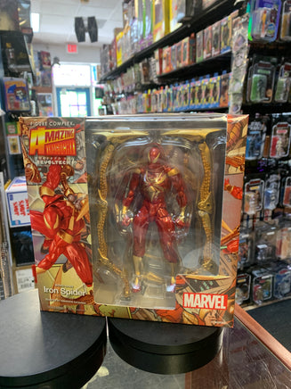 Iron Spider (Revoltech Amazing Yamaguchi, Marvel Spider-Man) COMPLETE - Bitz & Buttons