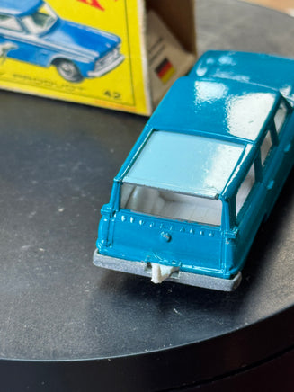 Studebaker Station Wagon 42 Diecast (Vintage Matchbox, Lesney) - Bitz & Buttons