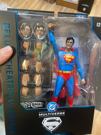 Christopher Reeves Superman  (DC Multiverse Theatrical Edition, McFarlane) - Bitz & Buttons
