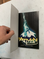 Batman The City Of Owls Volume 2 (DC Comics Trade TPB, Batman) - Bitz & Buttons
