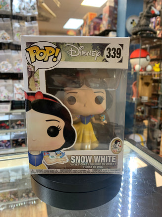Snow White #339 (Funko Pop, Disney) - Bitz & Buttons