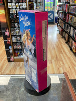Skating Star Barbie #15510 (Vintage Barbie, Mattel) **SEALED**