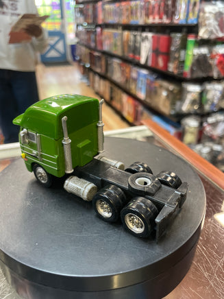 Gil Hauler (Pixar Cars, Mattel Diecast) **LOOSE** - Bitz & Buttons