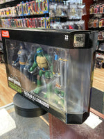 Batman & Leonardo (TMNT Ninja Turtles, DC Collectibles) **SEALED**