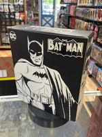 Batman Golden Age Caped Crusader One:12 Deluxe Edition (DC Comics, Mezco Toyz) COMPLETE