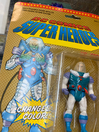 Mr Freeze 0017 (VIntage DC Superheroes, Toybiz) SEALED - Bitz & Buttons
