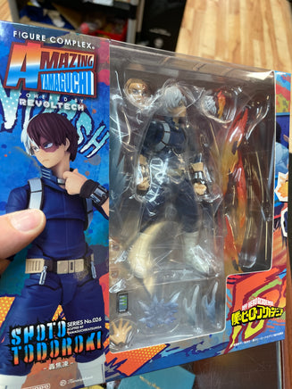Shoto Todoroki (My Hero Academia, Kaiyodo Revoltech Amazing Yamaguchi) - Bitz & Buttons