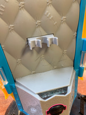 Freaky Fusion Recharge Chamber (Vintage Monster High, Mattel) - Bitz & Buttons