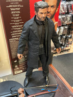 Wolverine MMS220 (Marvel, Hot Toy) **COMPLETE**