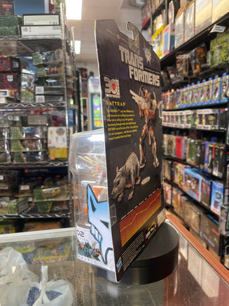 Rattrap Deluxe Class (Transformers Generations Thrilling 30, Hasbro) - Bitz & Buttons