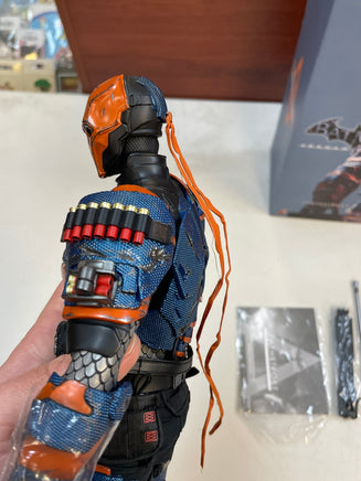 Deathstroke 1/6 Scale VGM030 (DC Batman Arkham Origins, Hot Toys) COMPLETE - Bitz & Buttons