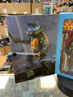 Pizza Club Leonardo Leads (Neca, TMNT) **SEALED**