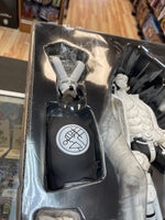 Hellboy Black & White Vinyl Statue (Dark Horse, Unbox Industries) COMPLETE - Bitz & Buttons