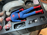 Amazing Spider-Man (Mezco One:12, Marvel) **COMPLETE**