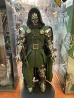 Doctor Doom #CMS-022 (Hot Toys, Marvel) COMPLETE - Bitz & Buttons