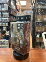Weyland Yutani Commando (Aliens, NECA) **SEALED**