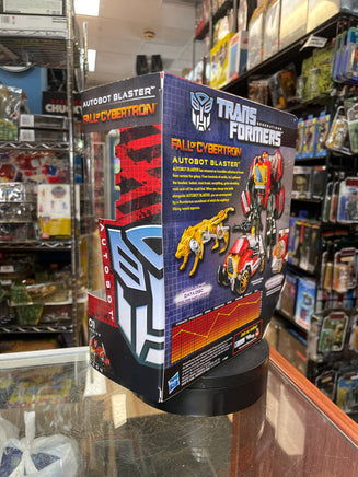 Blaster with Steeljaw Voyager Class (Transformers Generations Fall of Cybertron, Hasbro) - Bitz & Buttons