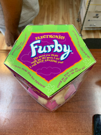 Bear Furby Tan Eyes (Vintage Furby, Tiger Electronics) SEALED - Bitz & Buttons