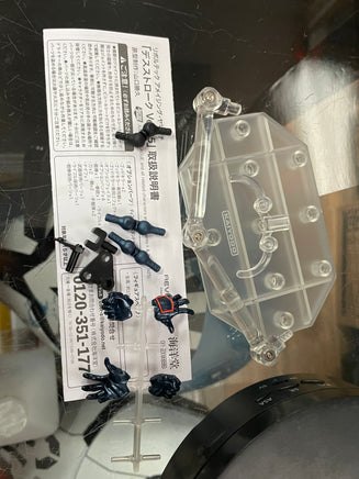 Deathstroke Ver. 1.5 (DC Comics Justice League, Revoltech Amazing Yamaguchi) COMPLETE - Bitz & Buttons