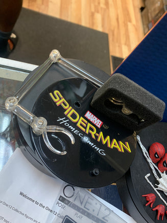 Spider-Man One:12 (Mezco, Spider-Man Homecoming) COMPLETE - Bitz & Buttons