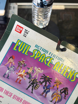 Slippery Shark Evil Space Aliens (Vintage MMPR Power Rangers, Bandai) SEALED - Bitz & Buttons