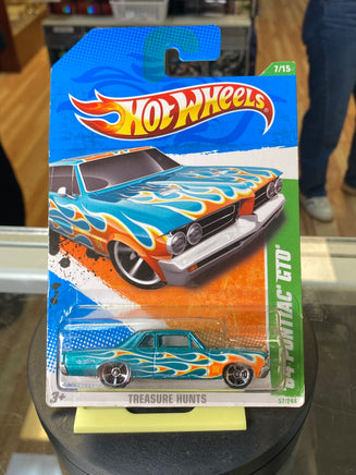 64' Pontiac GTO T9727 (Hot Wheels Treasure Hunt, Mattel) SEALED - Bitz & Buttons