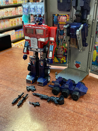 Optimus Prime Original 1984 (Transformers Retro G1, Hasbro) INCOMPLETE - Bitz & Buttons