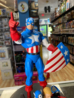 Classic Captain America (Marvel Select, DST Diamond) COMPLETE - Bitz & Buttons