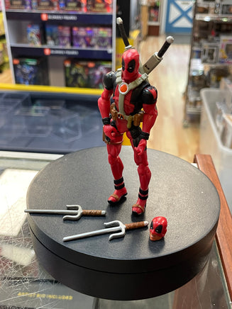 Deadpool Origins 3.75 (Marvel, Hasbro) COMPLETE - Bitz & Buttons