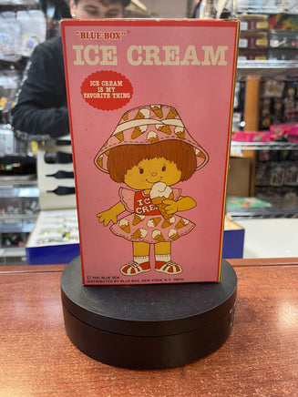 Ice Cream (Vintage Strawberry Shortcake KO, BlueBox) **NEW** - Bitz & Buttons