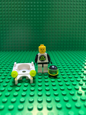 Black Teon Grid Treckkor MiniFig (Lego Minifig, Vintage) - Bitz & Buttons
