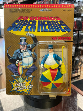 Umbrella Firing Missels Penguin (Vintage DC Comic Superheroes, Toybiz) **SEALED**